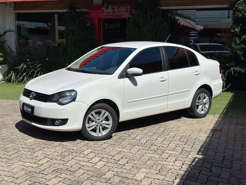VolksWagen Polo Sedan I MOTION  1.6 Total Flex  4p
