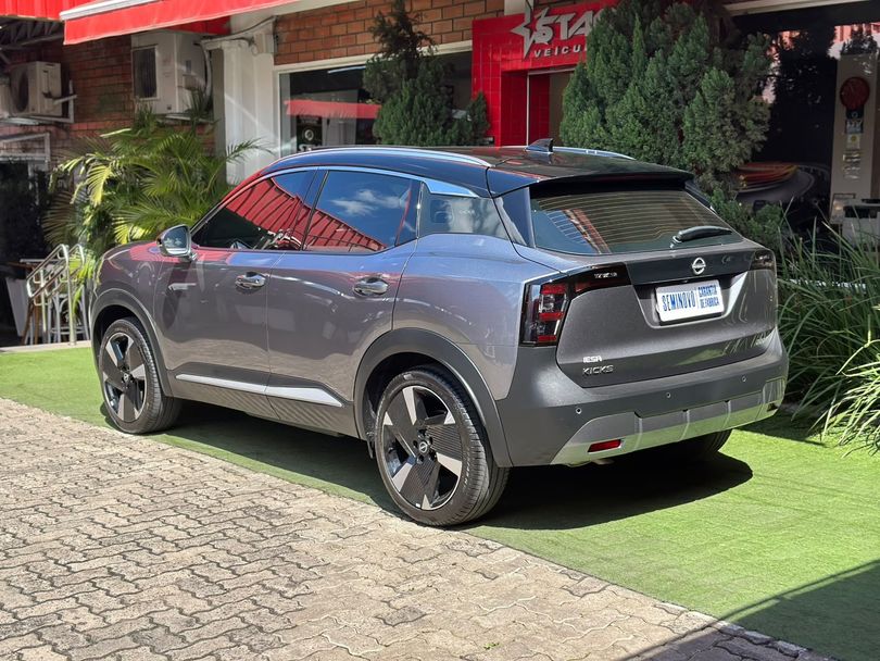 Nissan KICKS Platinum 1.0 Turbo Flex Aut.