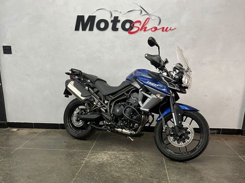 TRIUMPH TIGER 800 XRX