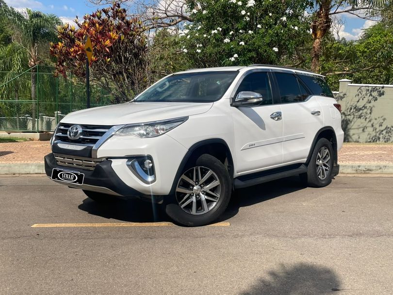 Toyota Hilux CD SR 4x2 2.7 16V/2.7 Flex Aut.