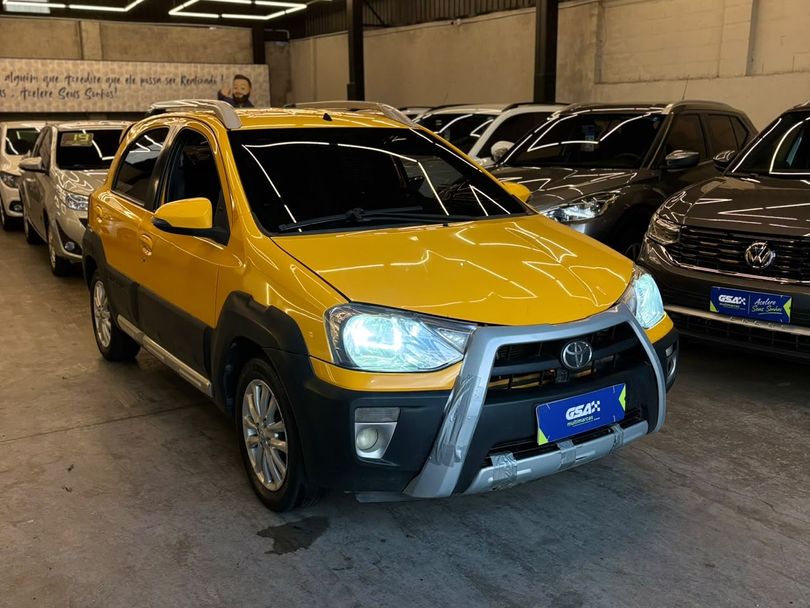 Toyota ETIOS CROSS 1.5 Flex 16V 5p Mec.