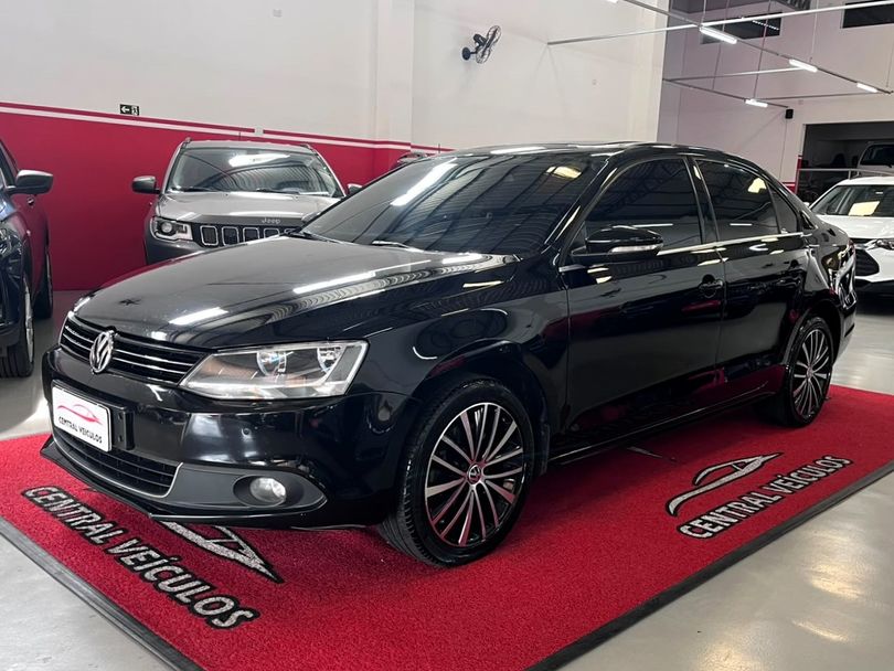VolksWagen JETTA Highline 2.0 TSI 16V 4p Tiptronic