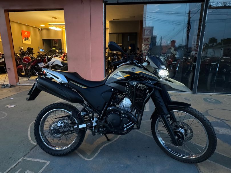 YAMAHA XTZ 250 LANDER 249cc/LANDER BLUEFLEX/ABS