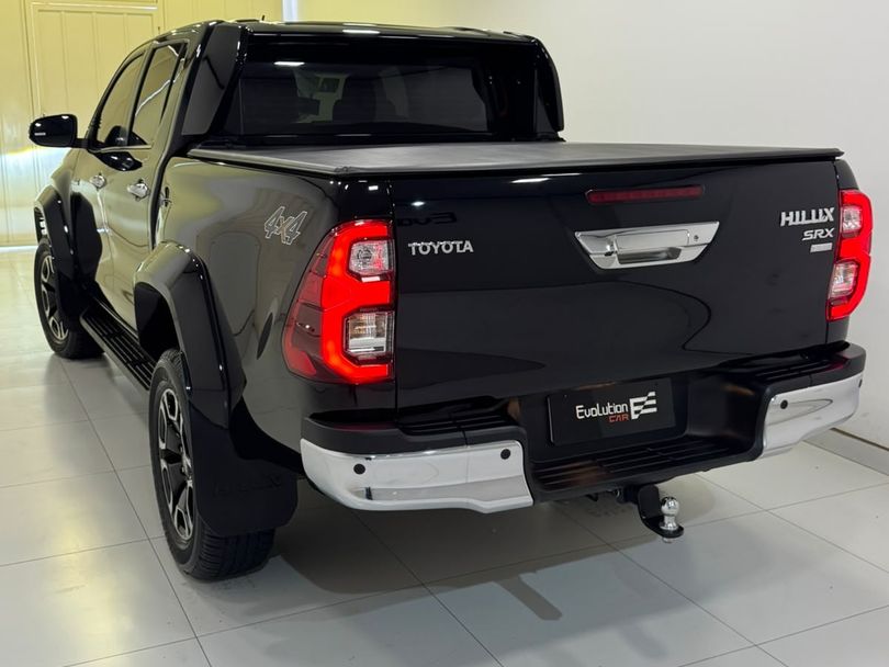 Toyota Hilux CD SRX Plus 4x4 2.8 TDI Die. Aut.