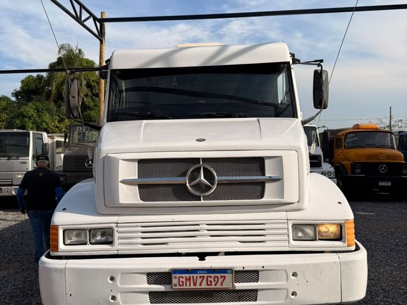 MERCEDES-BENZ L-1618 3-Eixos 2p (diesel)