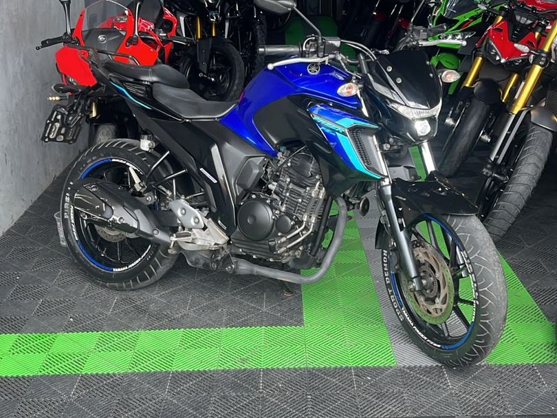 YAMAHA FZ25 250 FAZER FLEX