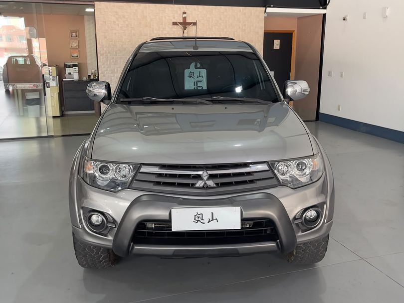 Mitsubishi L200 Triton HPE 3.2 CD TB Int.Diesel Aut