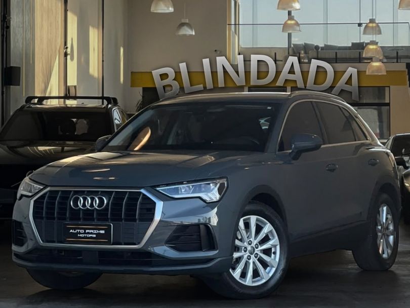Audi Q3 Black Ed. 1.4 TFSI Flex/Black S-tron.