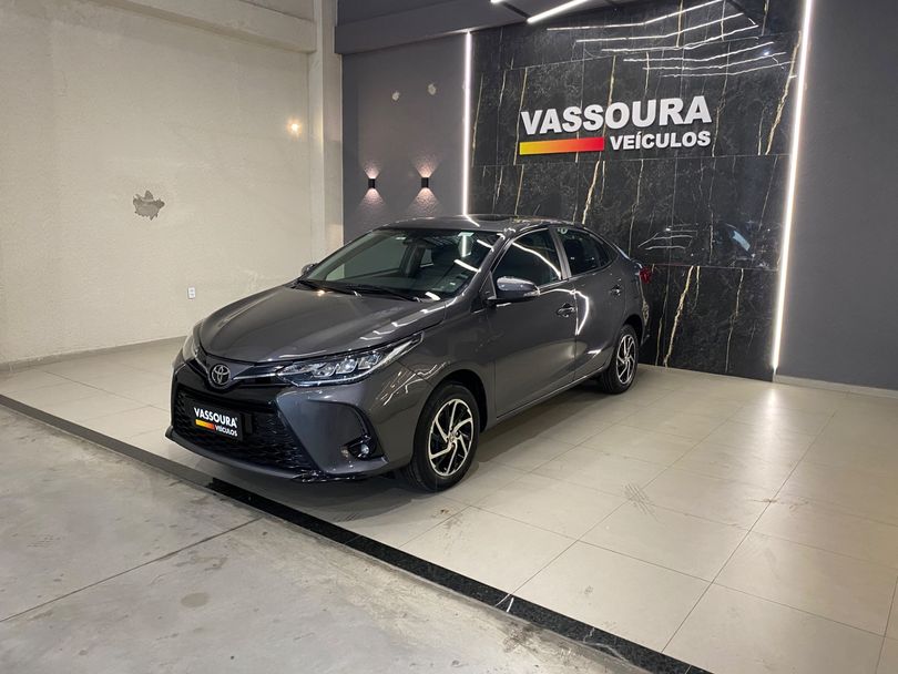 Toyota YARIS XLS Sedan 1.5 Flex 16V 4p Aut.