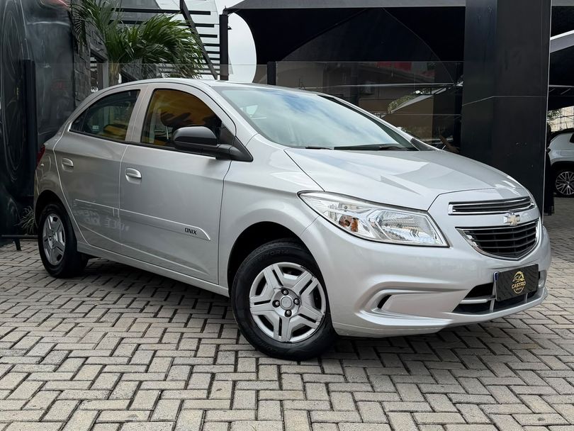 Chevrolet ONIX HATCH LT 1.0 8V FlexPower 5p Mec.