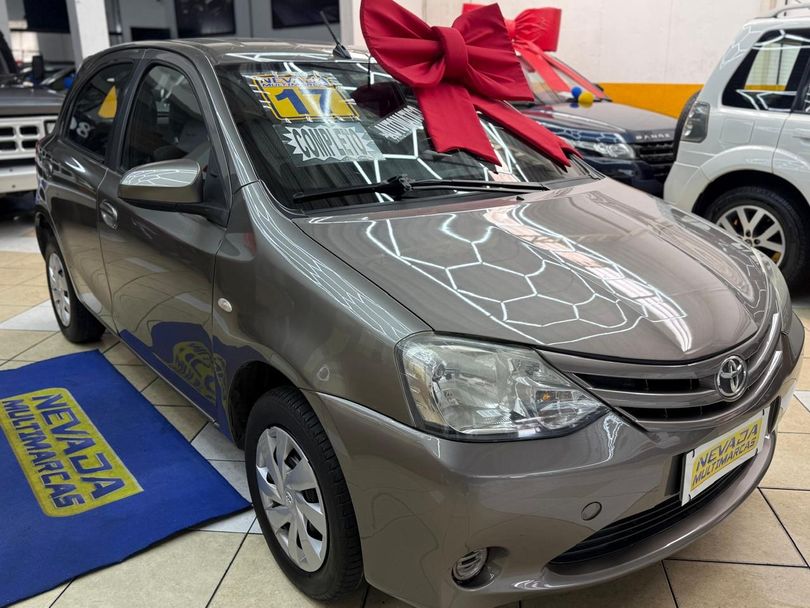 Toyota ETIOS XS 1.5 Flex 16V 5p Aut.