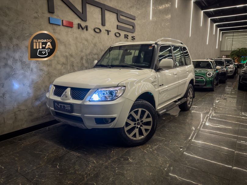 Mitsubishi Pajero TR4 2.0/ 2.0 Flex 16V 4x4 Aut.