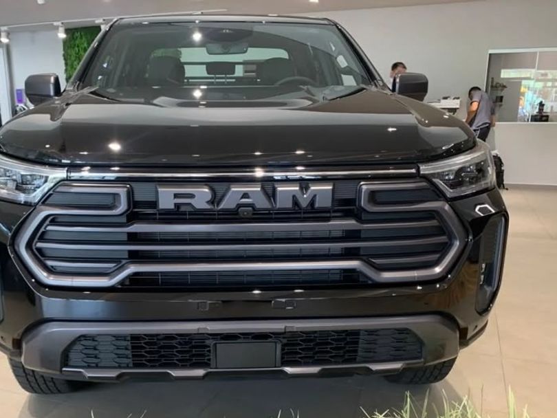 RAM DAKOTA LARAMIE 2.2 TB CD 4x4 Aut.
