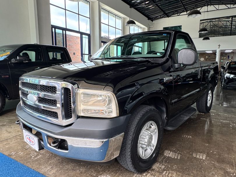 Ford F-250 XLT 3.9 4x2 Diesel TB