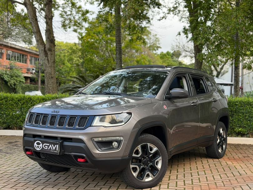 Jeep COMPASS TRAILHAWK 2.0 4x4 Dies. 16V Aut.