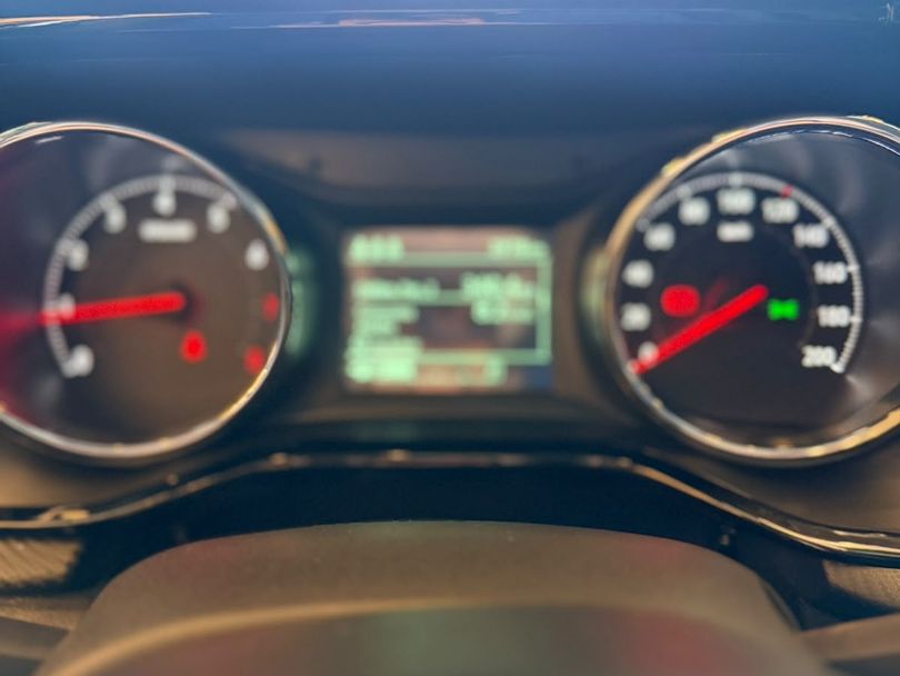 Chevrolet ONIX SEDAN Plus 1.0 12V Mec.