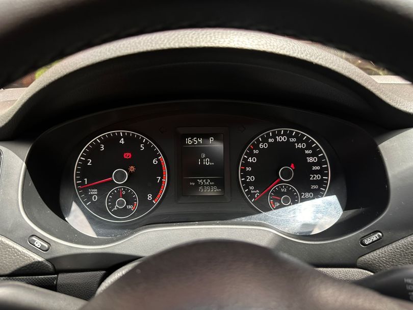 VolksWagen JETTA Comfortline 2.0 T.Flex 8V 4p Tipt.