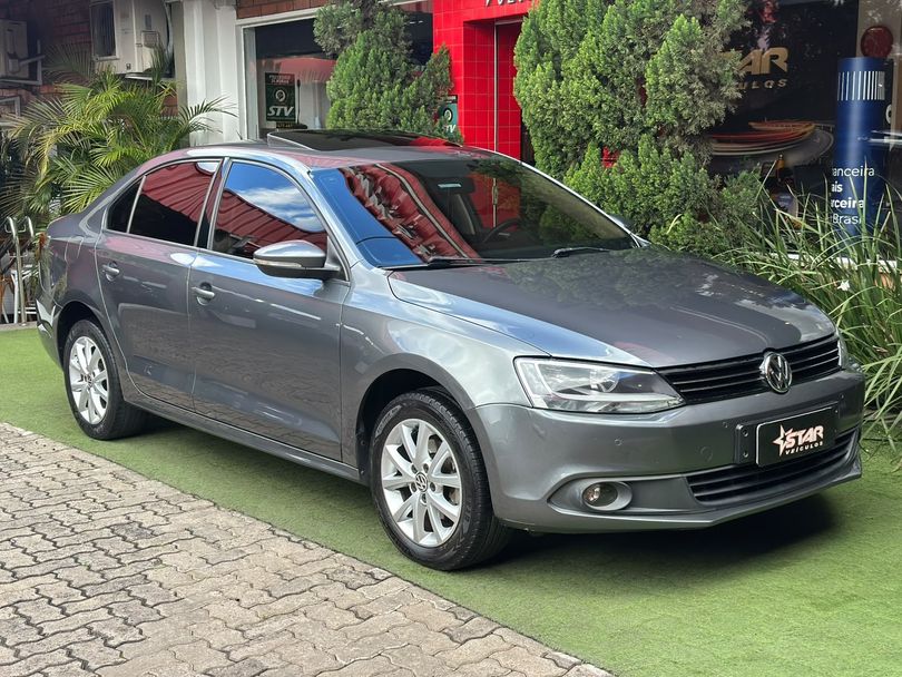 VolksWagen JETTA Comfortline 2.0 T.Flex 8V 4p Tipt.