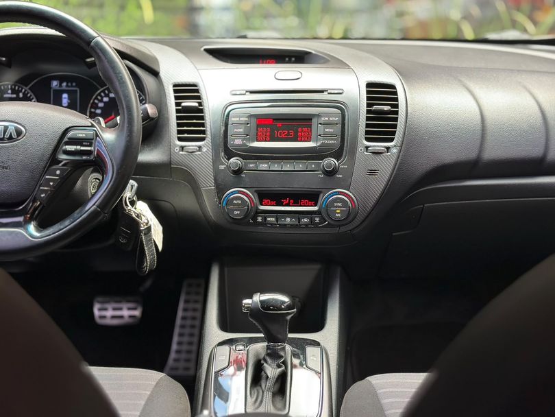 Kia Motors Cerato 1.6 16V  Flex  Aut.