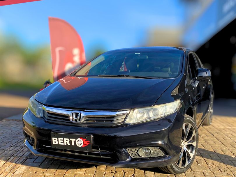 Honda Civic Sedan LXS 1.8/1.8 Flex 16V Aut. 4p