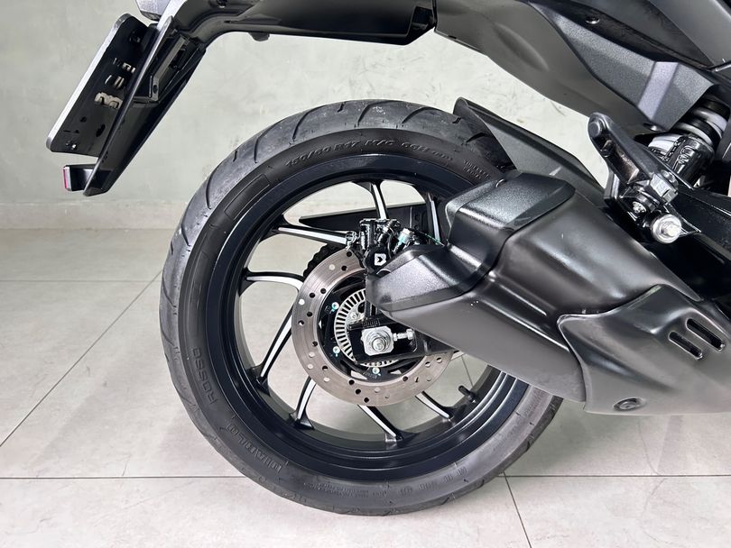BAJAJ DOMINAR 400 