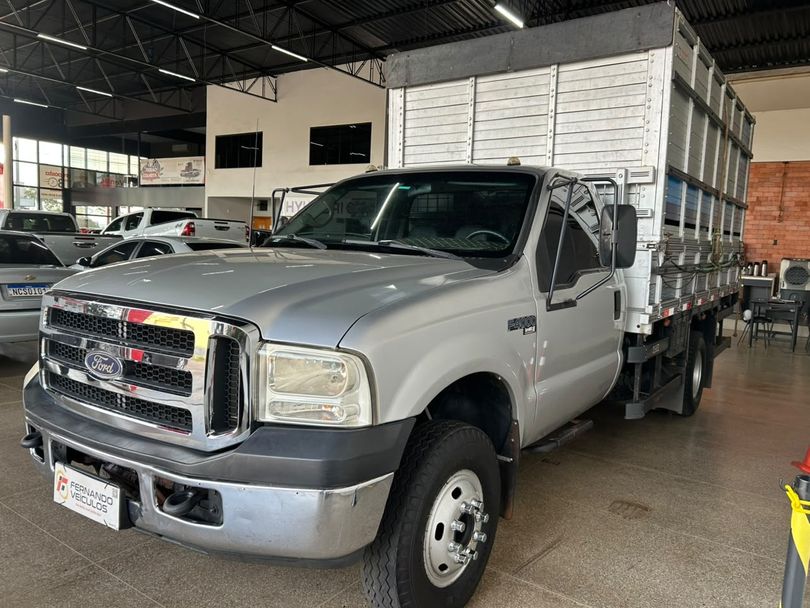 FORD F-4000 TURBO CUMMINS 4x4 2p (diesel)