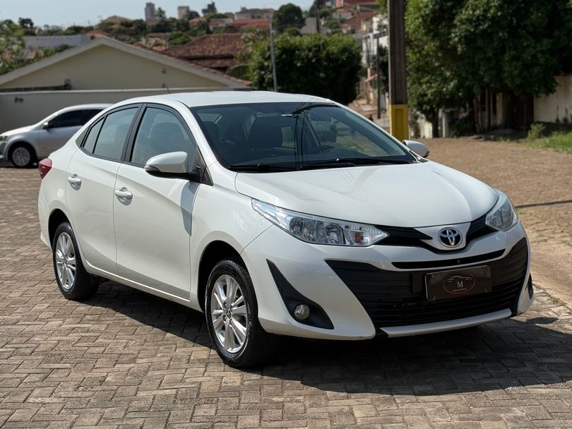 Toyota YARIS XL Sedan 1.5 Flex 16V 4p Aut.