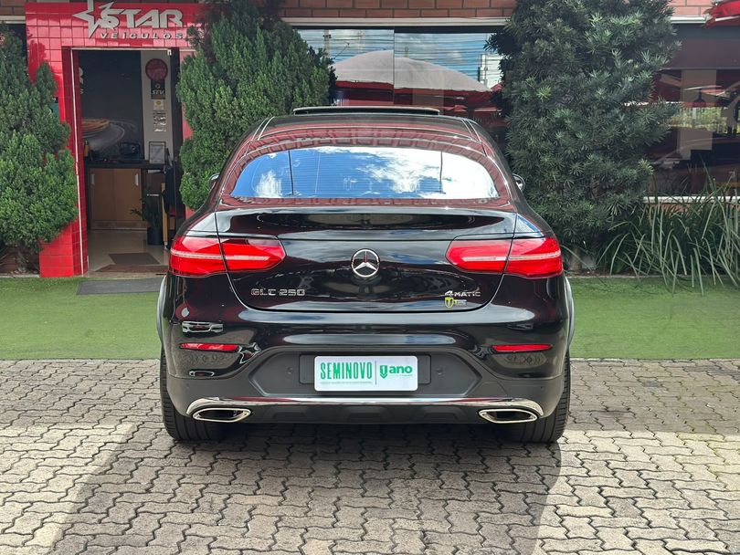 Mercedes GLC-250 Coupe 4MATIC 2.0 TB 16V Aut.