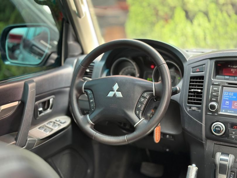 Mitsubishi Pajero HPE Full 3.2 4x4 T.I.Dies. 5p Aut