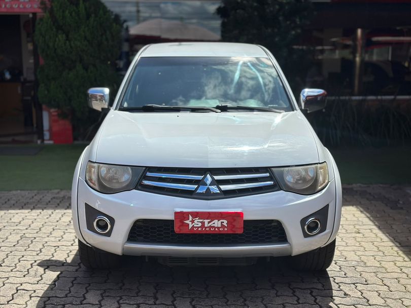Mitsubishi L200 Triton HLS 2.4 Flex 16V CD Mec.