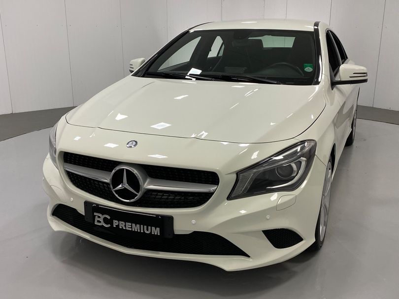 Mercedes CLA-200 Urban 1.6 TB 16V/Flex Aut.