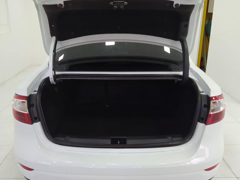 RENAULT 2.0 PRIVILÉGE 16V FLEX 4P AUTOMÁTICO