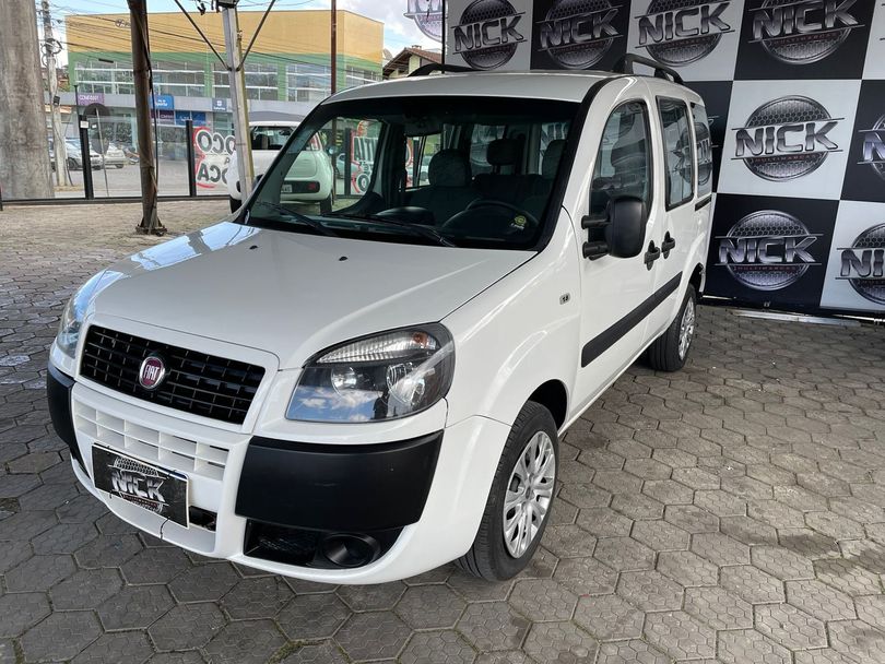 Fiat Doblo ESSENCE 1.8 Flex 16V 5p