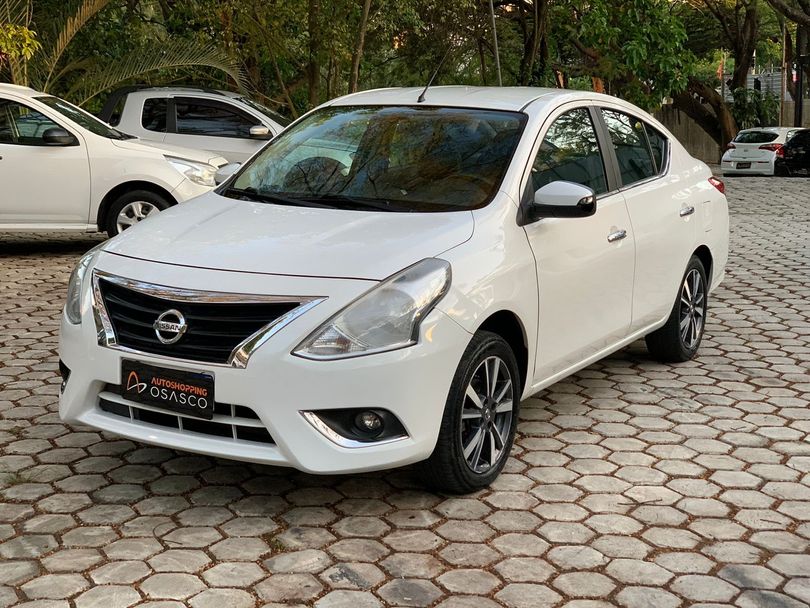 Nissan VERSA SL 1.6 16V FlexStart 4p Mec.