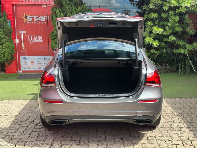 Mercedes 1.3 CGI GASOLINA ADVANCE SEDAN 7G-DCT