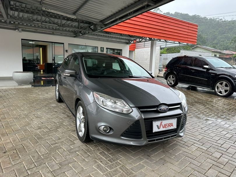 Ford Focus 2.0 16V/SE/SE Plus Flex 5p Aut.