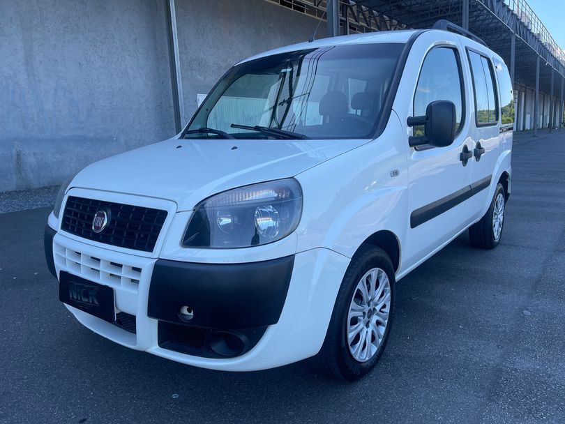 Fiat Doblo ESSENCE 1.8 Flex 16V 5p