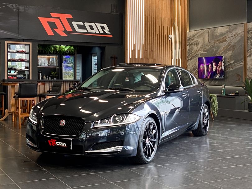 Jaguar XF 2.0 Turbo 16V 240cv Aut.