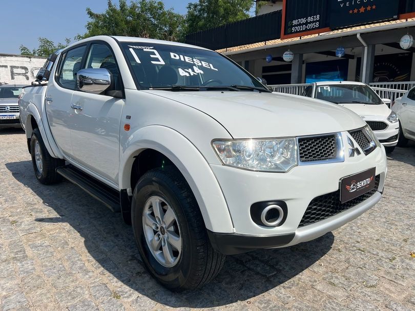 Mitsubishi L200 Triton HPE 3.2 CD TB Int.Diesel Aut