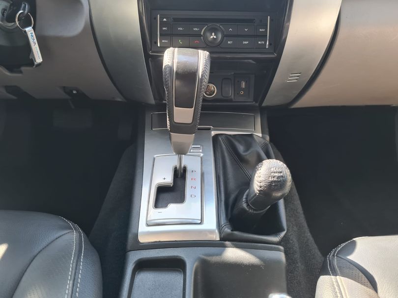 Mitsubishi Pajero DAKAR/HPE 3.5 4x4 Flex 5p Aut.