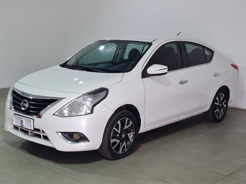 Nissan VERSA UNIQUE 1.6 16V Flex 4p Mec.