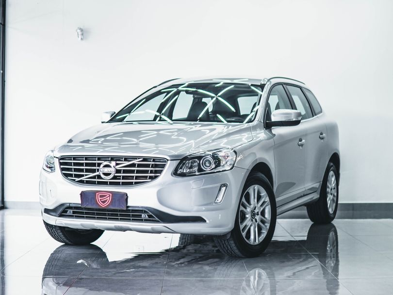 Volvo XC 60 2.0 T5  5p