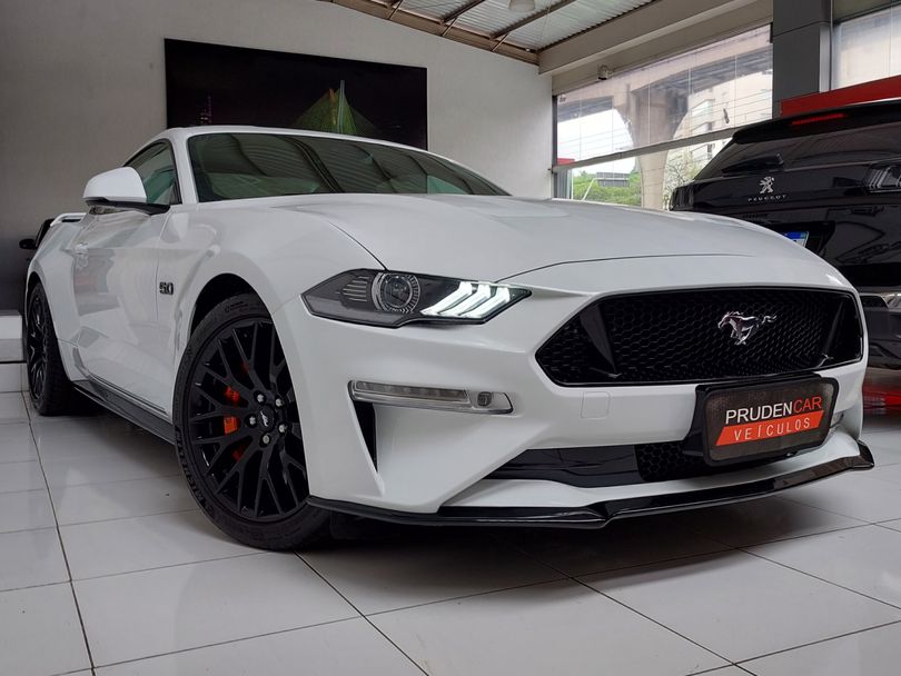 Ford Mustang GT Premium 5.0 V8