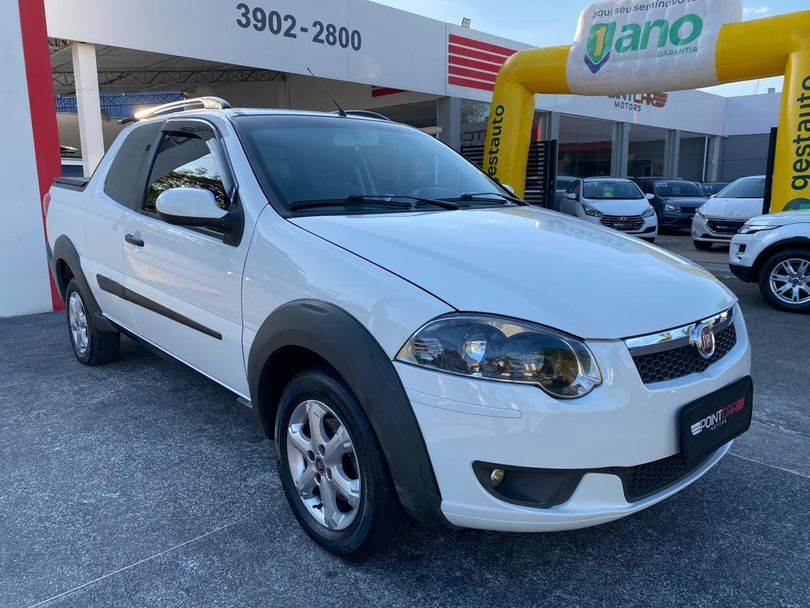 Fiat Strada Trekking 1.6 16V Flex CD