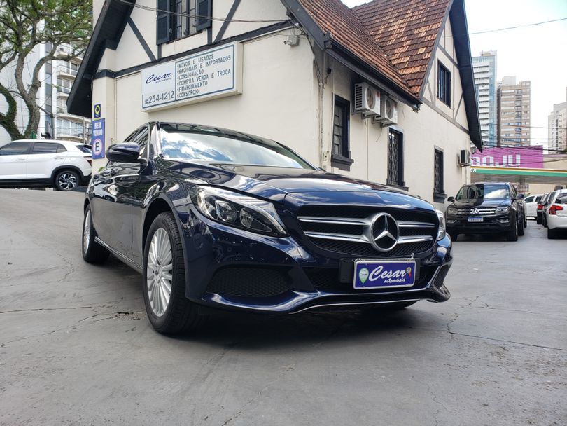 Mercedes C-200 Avantgarde 2.0 TB 16V 184cv Aut.