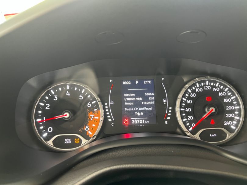 Jeep Renegade STD 1.8 4x2 Flex 16v Aut.