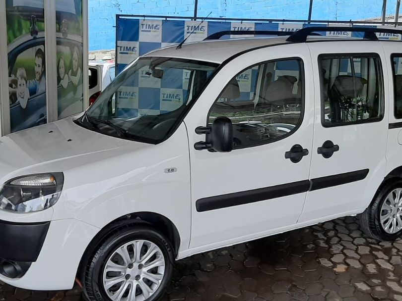 Fiat Doblo ESSENCE 1.8 Flex 16V 5p