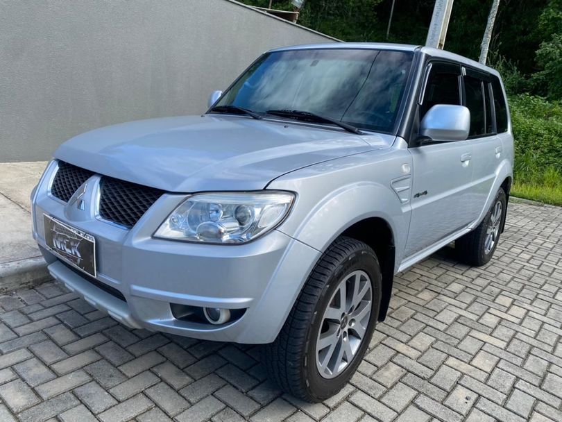 Mitsubishi Pajero TR4 2.0/ 2.0 Flex 16V 4x4 Aut.