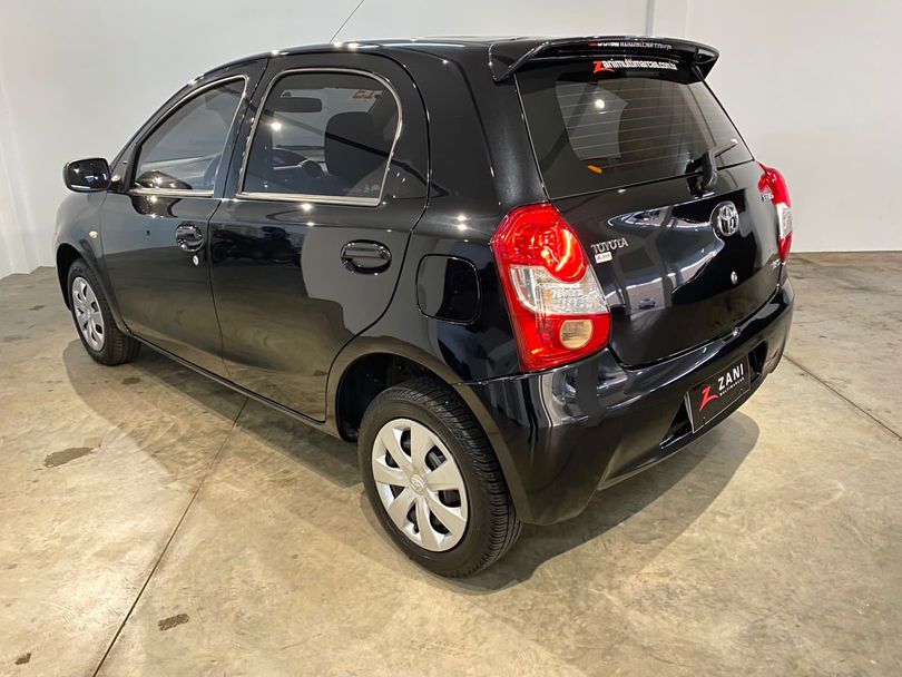 Toyota ETIOS XS  1.3 Flex 16V 5p Mec.