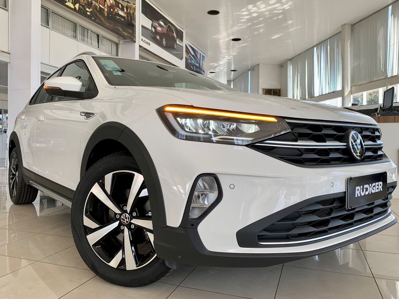 VolksWagen Nivus Highline 1.0 200 TSI Flex Aut.